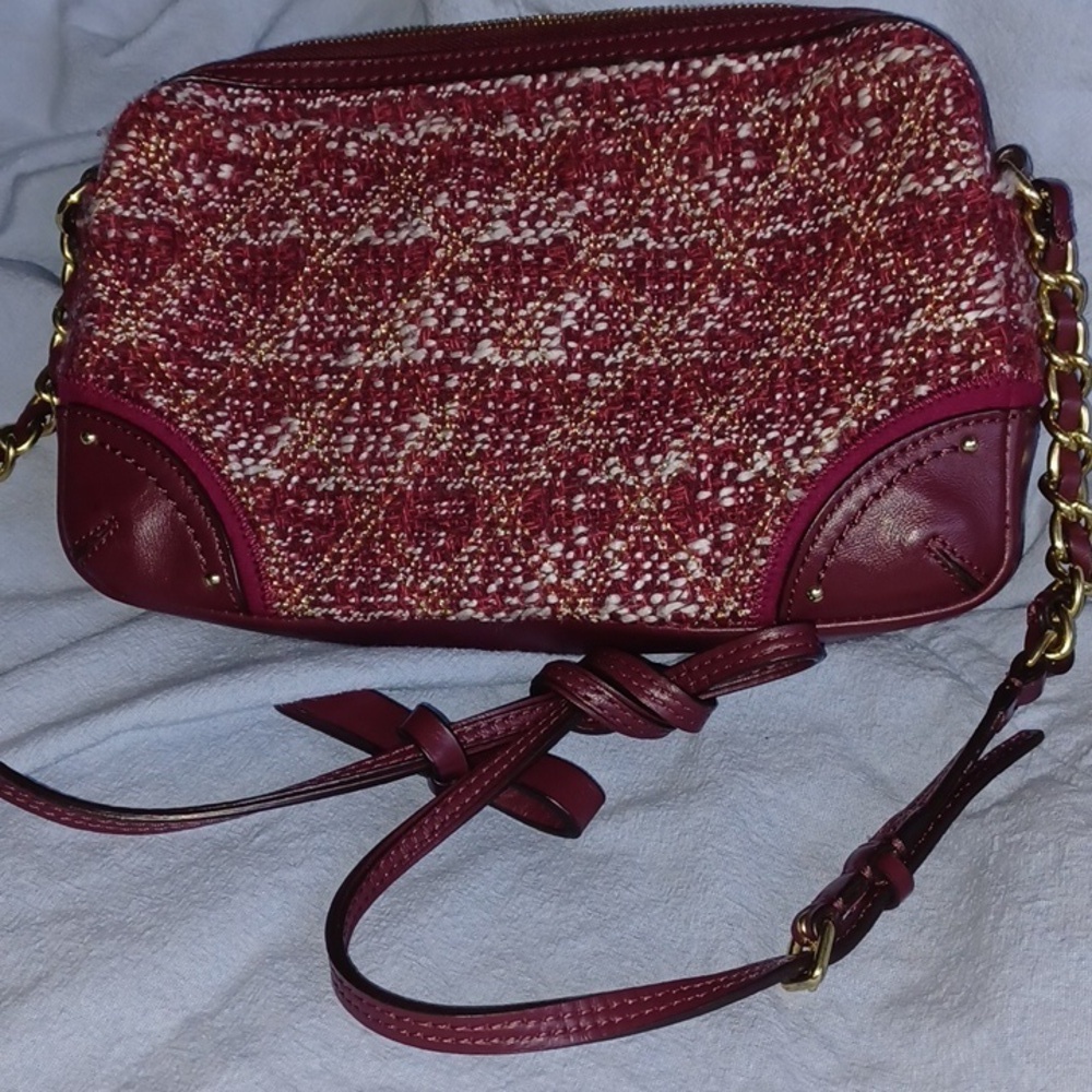 Coach Chelsea Tweed Burgundy and Gold accents shoulder bag - Picture 3 of 9